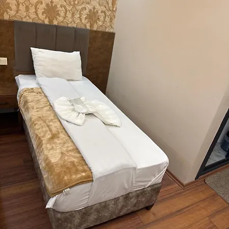 Hotel Fortynine *